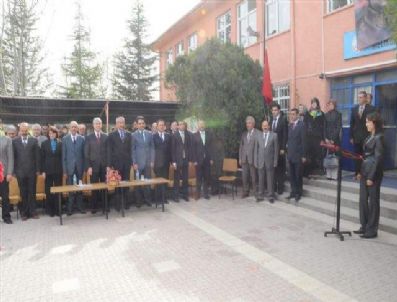 YAŞAR BAHCECI - Kırşehir'de Hayırsever Vatandaştan Okul