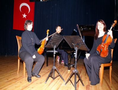 LYNN - Nazilli'de Keman, Viyola Ve Piyano Resitali