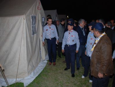 TÜRKIYE İZCILIK FEDERASYONU - Vali Atış İzcilerle Buluştu