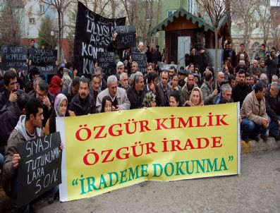 15 Şubat Protestocularından 15'i Ne Soruşturma