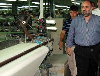 BERDAN TEKSTIL - Berdan Tekstil Fabrikası İşçilerinin Tedirgin Bekleyişi