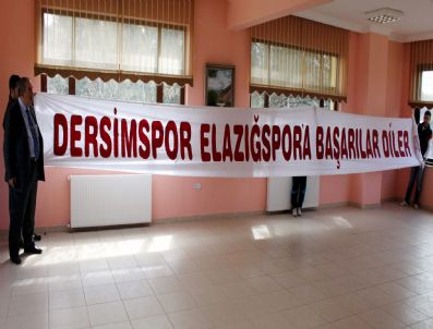 Dersimspor'un Elazığspor'a Pankartlı Desteği Krize Neden Oldu