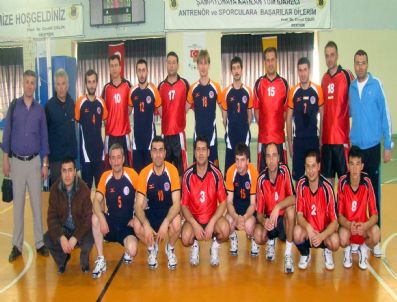 ZEKI KAYA - Gümüşhane Üniversitesi Erkek Voleybol Takımı Yarı Finalde