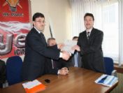 Ak Parti Yozgat'ta 5 İlçeye Yeniden Başkan Atadı