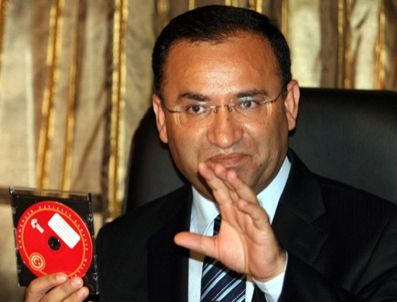 HALUK İPEK - Anayasa'ya son şekli verildi