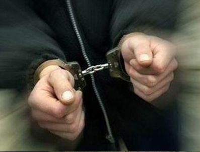 CHP'li Ahmet Ersin'in çantacısı tutuklandı
