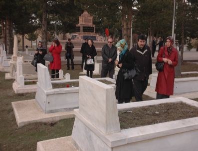Ak Partiden Şehitlik Ziyareti