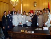 Civelek, Yıldız Sporcuları Altınla Ödüllendirdi