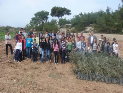 Genç Tema Topluluğu Fidan Dikti