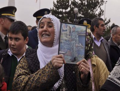 AKKALE - Kayseri'de Protestolu Tören