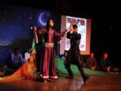 Öğrencilerden 'Ben Uzun Bir Serviyim' Gösterisi