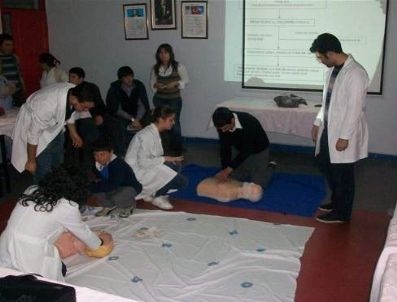 Aü'den İlk Yardım Eğitimi