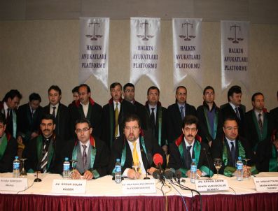 KADIR ÖZBEK - Avukatlardan Başbuğ Ve Özbek'e Suç Duyurusu