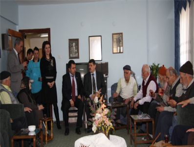 Bartın Belediye Başkanı Cemal Akın'dan Huzurevi'ne Ziyaret