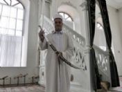 Kılıçla hutbe okunan camiler