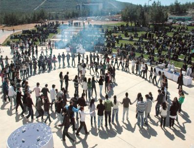 NECMI KURT - Üniversite'de Nevruz Coşkusu