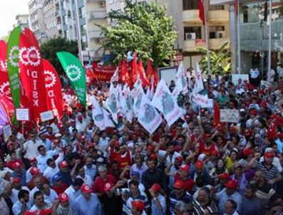 BIRLEŞIK METAL İŞ SENDIKASı - Disk'in Çorlu'daki Eyleminde Gerginlik