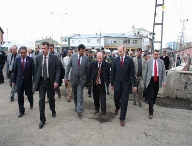 FEVZI BUDAK - Erzurum Valisi Öztürk Çat'ta İncelemelerde Bulundu.
