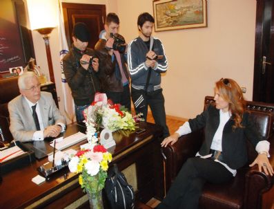 NERIMAN POSBıYıK - Kadın Meclisi Başkan Posbıyık'ı Ziyaret Etti