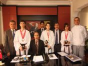 Manavgat'a 3 Madalya