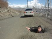 Sanayi Sitesi Yolundaki 1,5 Metre Derinliğindeki Çukur