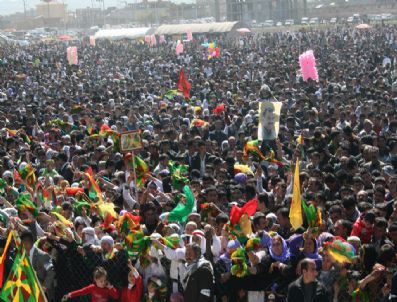 BENGI YıLDıZ - Batman'da Nevruz Coşkuyla Kutlandı