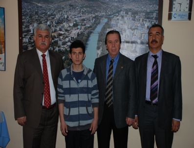 BAYRAM ALI ÖNGEL - Çağatay Akın Kara Genç Milli Takıma Çağrıldı