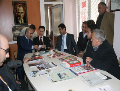 TURHAN AYVAZ - Şehit Aileleri Derneği'ne Ziyaret