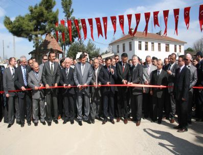 YAŞAR YAKıŞ - Bayındırlık Ve İskan Bakanı Mustafa Demir Düzce'de