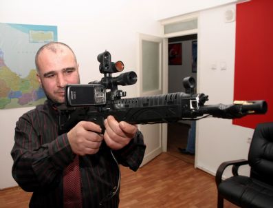 HAK VE EŞITLIK PARTISI - Hepar İlçe Başkanı 'Silah' Geliştirdi