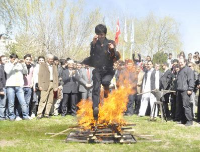 FIKRET DAYıOĞLU - Kayseri'de Nevruz Coşkusu