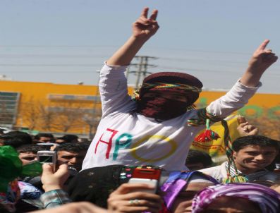 BIJI - Konya'da Nevruz Kutlamalarında 'Biji Apo' Sloganları