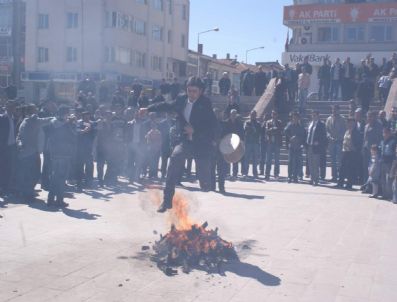 HÜSEYIN KONAK - Yozgat'ta Nevruz Cumhuriyet Meydanında Kutlandı