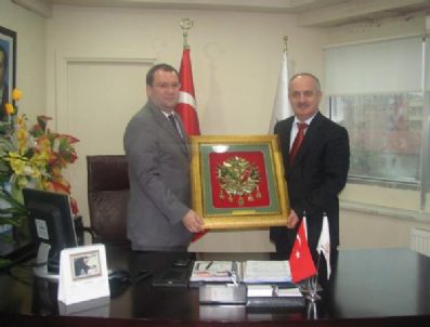 ZEKİ AYGÜN - Ak Parti Kocaeli İl Başkanı Aygün, Sakarya İl Başkanı Uncuoğlu'nu Ziyaret Etti