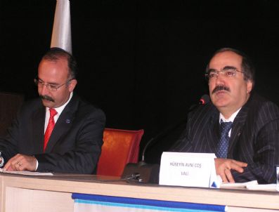 HALIS PEKER - Gençlik Toplantısına 'Kürtçe Kurs İsteği' Damgasını Vurdu