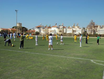 DANONE - Meb-danone Küçükler Futbol Türkiye Birinciliği Kuşadası Grubu Maçları Başladı