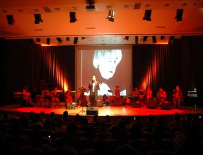 SEZEN AKSU - Mötbe'den Müzik Ziyafeti