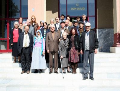 CELAL ULUSOY - Söke'nin büyüklerinden Vali Coş'a ziyaret