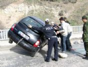 Suşehri'nde Trafik Kazası: 2 Yaralı