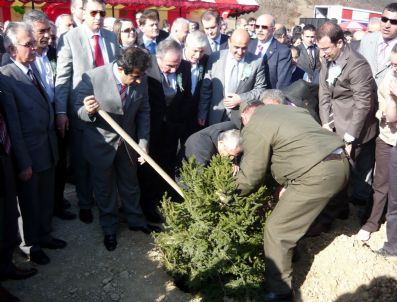KENAN ESKIN - Asker, Polis Ve Vatandaş Doğa İçin El Ele Verdi