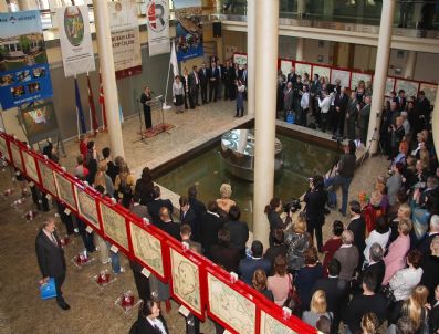 NECDET TEKIN - Bahçeşehir Üniversitesi Türk Kültürünü Avrupa'nın Baltık Kıyılarına Taşıdı