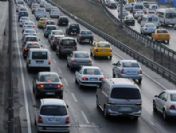 Devlet, tasarruf için 15 yıllık araçları trafikten çekecek