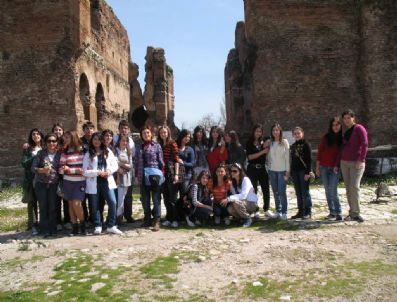 KÜPLÜ - Doruklu Öğrenciler Bergama'da