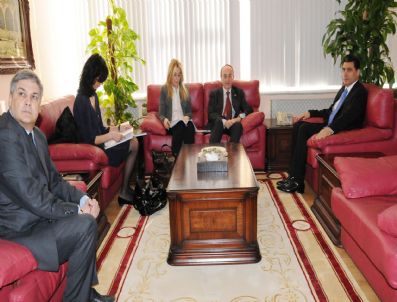 NURI OKUTAN - Vali Okutan İtalya Büyükelçisini Makamında Kabul Etti