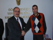 52 Metrelik Aşk Mektubu Yazan Genç İş Sahibi De Oldu