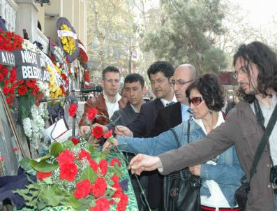 ALI İPEK - Abdülgaffar Nemutlu Toprağa Verildi