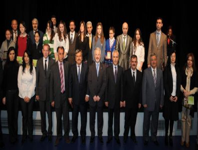 EKREM ÇALıK - Çevreci Öğrenciler Ödüllendirildi