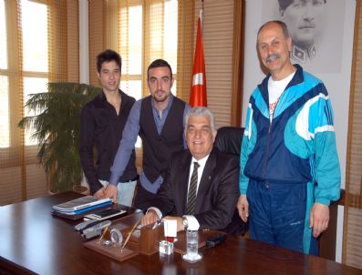 YETENEK SİZSİNİZ TÜRKİYE - Kaya Adamlardan Başkan Gürün'e Ziyaret