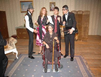 CEVAT DURAK - Tiyatroya Doyacağız