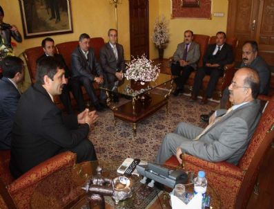 ORHAN ÖZDEMIR - Vali Ali Kolat Merder Yönetimini Makamında Kabul Etti